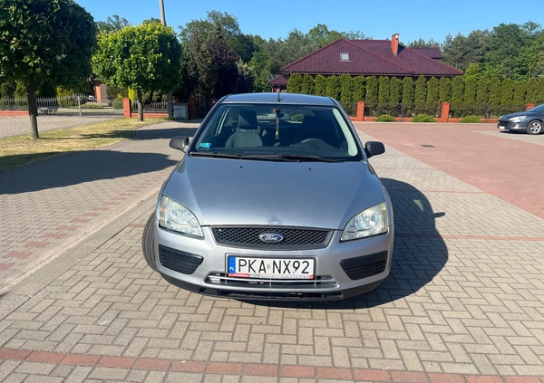 Ford Focus cena 8800 przebieg: 284000, rok produkcji 2005 z Oleśnica małe 379